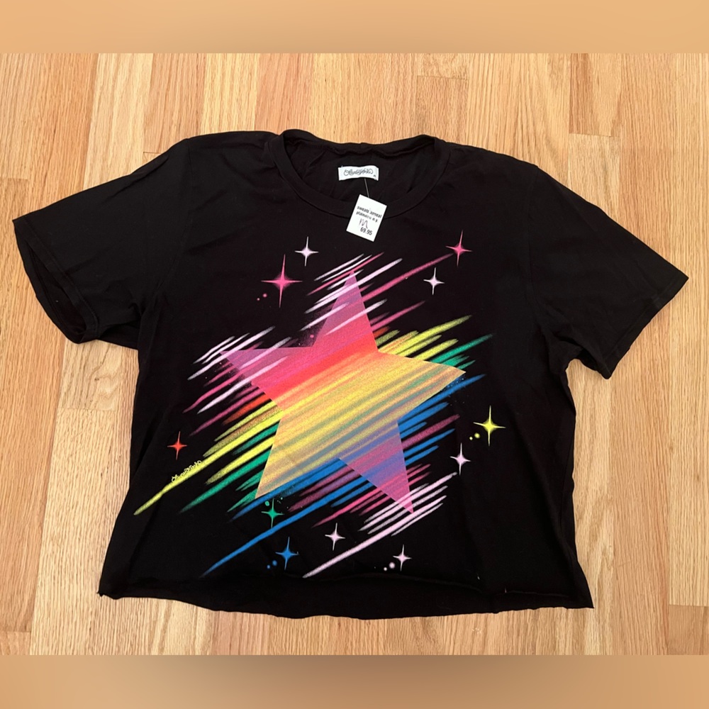 Black shooting star cropped t-shirt. Size M. Like New